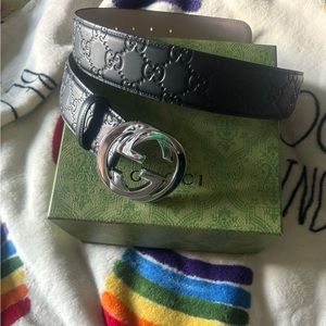 Gucci belt signature black 90/36 unisex 6-8 or 30-32
